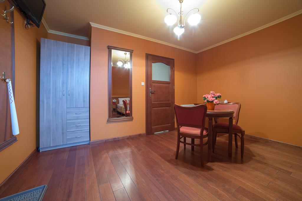 Rynek 16 Aparthotel Sandomierz Kültér fotó